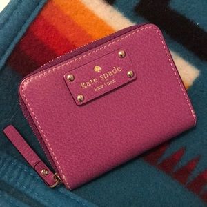 Kate Spade violet zip wallet, great condition!